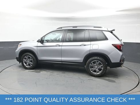 Certified 2024 Honda Passport TrailSport image 3