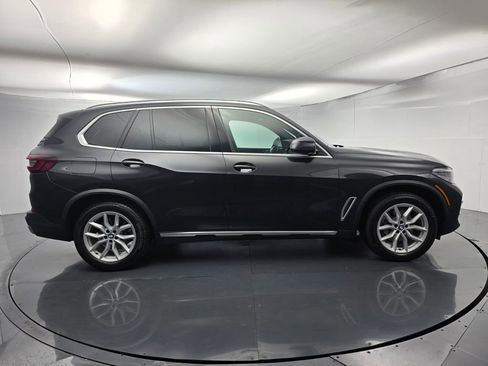 Used 2021 BMW X5 xDrive40i w/ Premium Package AWD/4WD image 3
