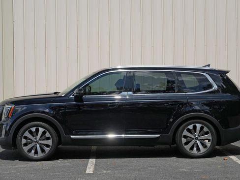 Used 2020 Kia Telluride EX w/ EX Premium Package FWD image 48