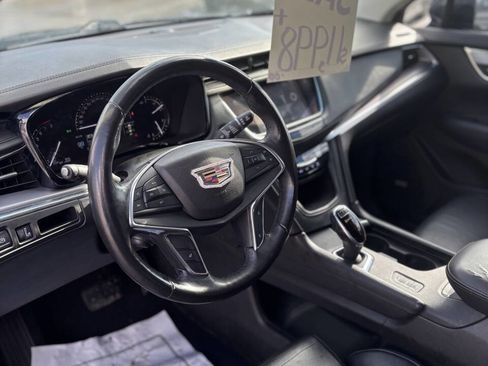 Used 2017 Cadillac XT5 Luxury AWD/4WD image 9