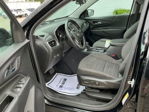 Used 2022 Chevrolet Equinox LT image 11