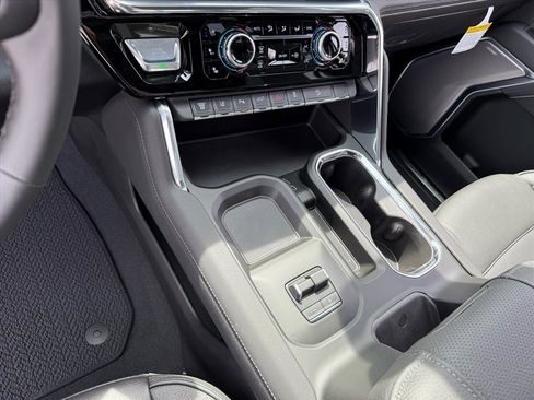 New 2026 GMC Sierra 2500 Denali AWD/4WD image 14