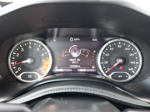 Used 2017 Jeep Renegade Limited AWD/4WD image 22