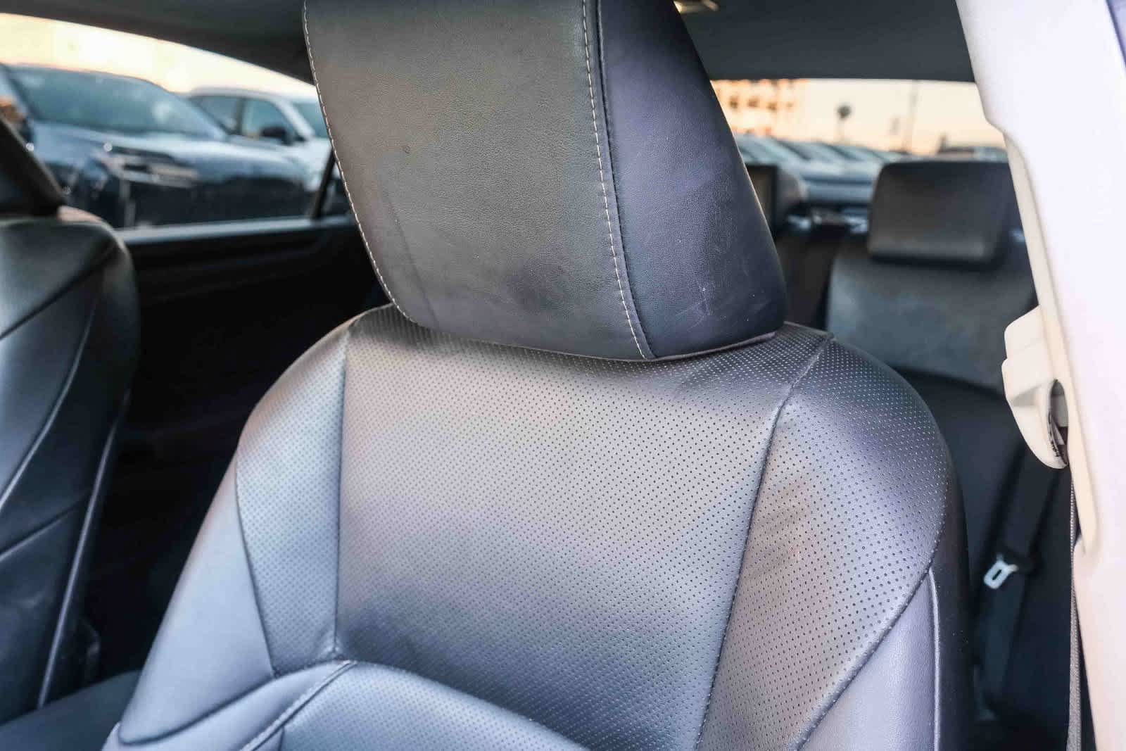 Used 2023 Lexus ES 300h w/ Premium Package FWD image 22