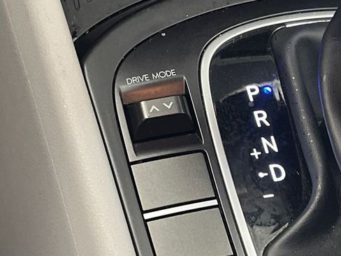 Used 2024 Hyundai Kona SEL image 46