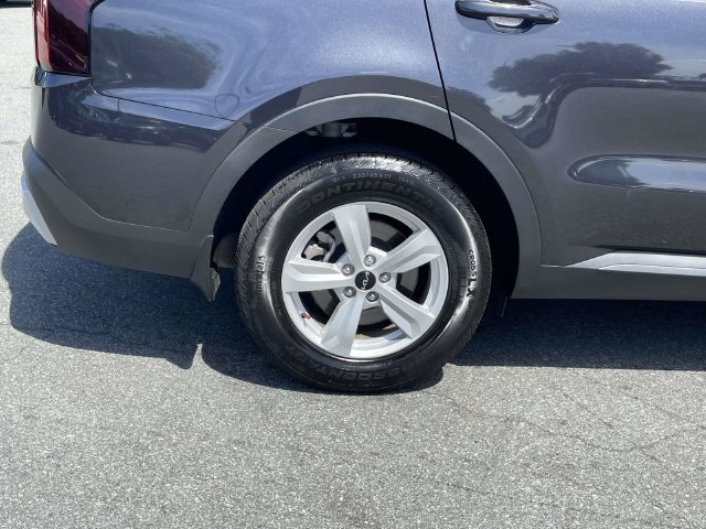 Certified 2026 Kia Sorento LX FWD image 7