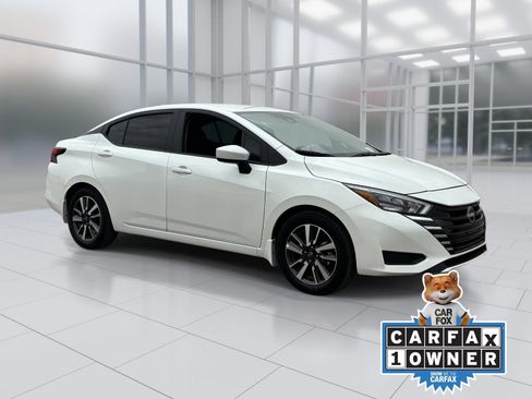 Used 2025 Nissan Versa SV w/ Trunk Package FWD image 8