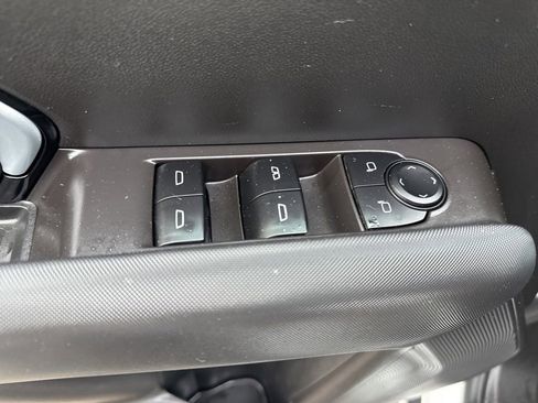 Used 2025 Chevrolet Colorado Z71 AWD/4WD image 28