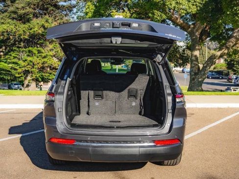 Used 2021 Jeep Grand Cherokee L Limited image 14