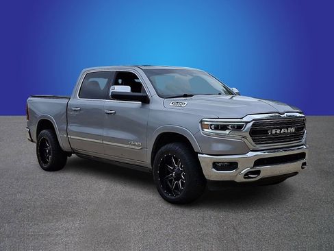 Used 2019 RAM 1500 Limited AWD/4WD image 3