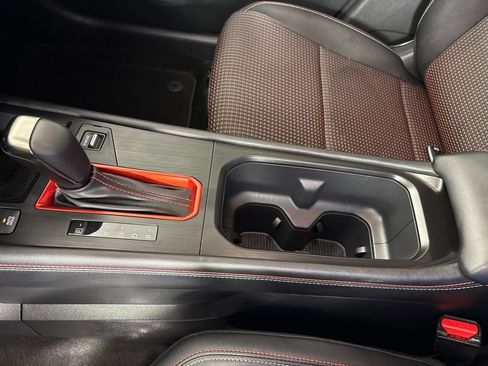 Certified 2025 Nissan Kicks SR FWD image 39