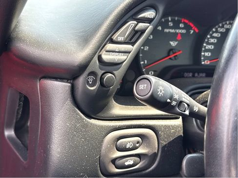Used 2002 Chevrolet Corvette Coupe w/ Preferred Equipment Group2 RWD image 12