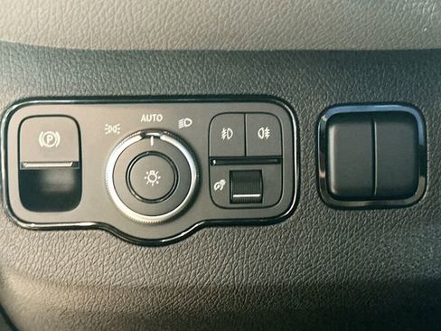 New 2025 Mercedes-Benz Sprinter 2500 image 10