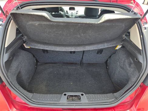 Used 2013 Ford Fiesta SE w/ Moon & Mood Pkg FWD image 24