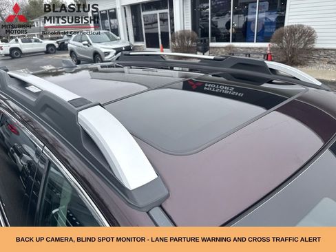 Used 2023 Subaru Outback Touring XT AWD/4WD image 4