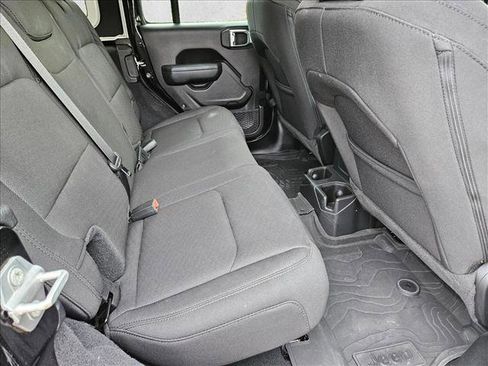 Used 2023 Jeep Wrangler Unlimited Sport image 20
