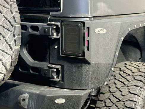 Used 2018 Jeep Wrangler Unlimited Rubicon w/ Cold Weather Group AWD/4WD image 34