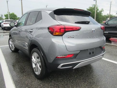 Used 2024 Buick Encore GX Preferred w/ Comfort Package FWD image 3