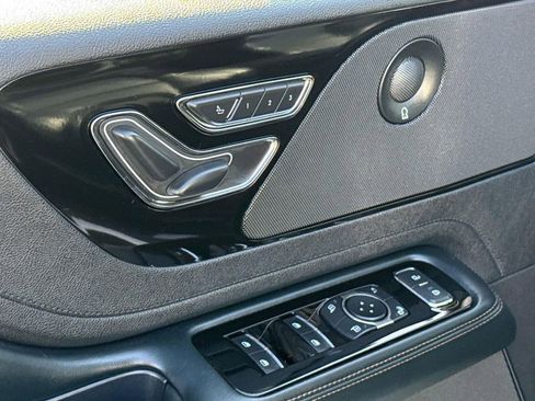 Used 2025 Lincoln Aviator Reserve image 22