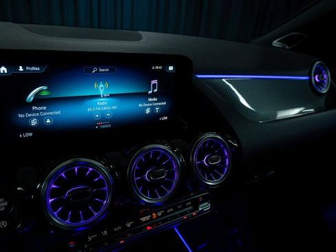 Certified 2023 Mercedes-Benz GLA 250 image 27