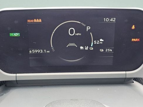 Used 2023 Toyota bZ4X Limited image 30