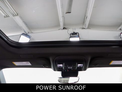 Used 2025 Chevrolet Tahoe High Country w/ Sun And Tow Package AWD/4WD image 22