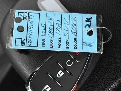 Used 2025 Chevrolet Trax LT w/ Driver Confidence Package image 21