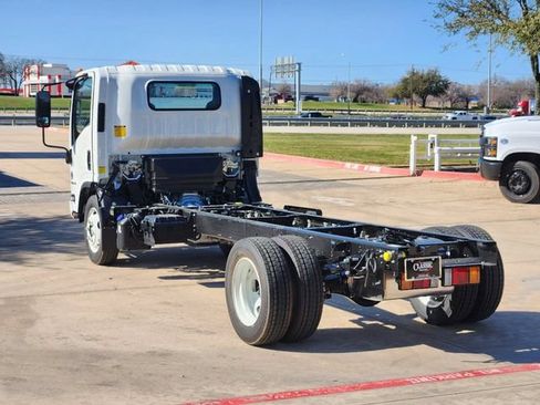New 2024 Chevrolet Low Cab Forward 5500XD RWD image 3