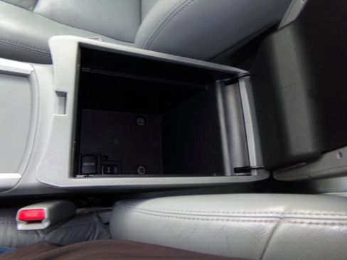 Used 2009 Toyota Avalon XL image 49