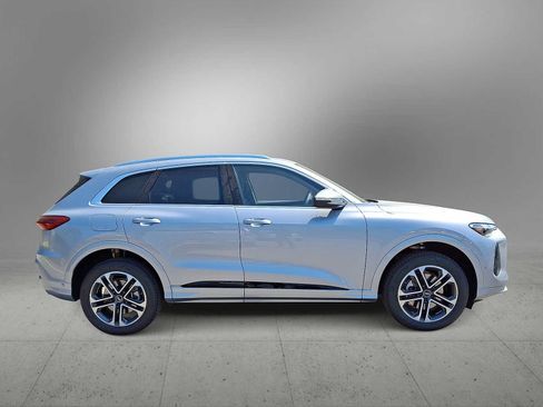 New 2026 Audi Q5 Premium AWD/4WD image 9