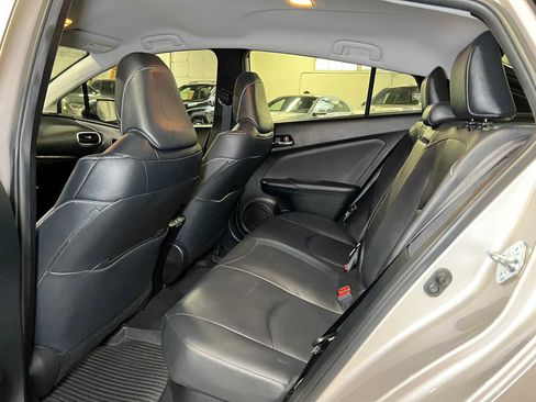 Used 2021 Toyota Prius Prime Limited image 18