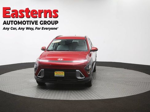 Used 2025 Hyundai Kona SEL FWD image 52