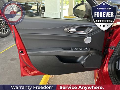 Used 2024 Alfa Romeo Giulia Quadrifoglio RWD image 11