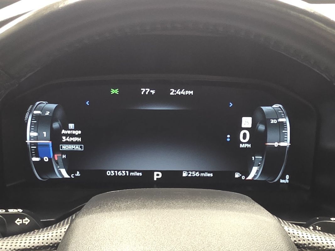 Used 2024 Mitsubishi Outlander AWD image 34
