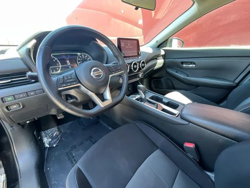Used 2020 Nissan Sentra SV image 9