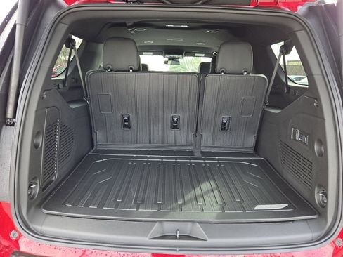 New 2026 GMC Yukon XL Elevation w/ LPO, Floor Liner Package AWD/4WD image 8