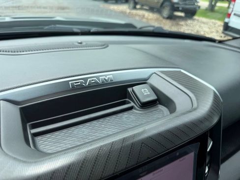 New 2026 RAM 1500 Express AWD/4WD image 19