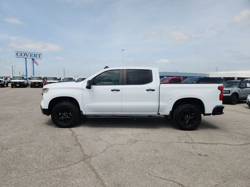Used 2024 Chevrolet Silverado 1500 LT Trail Boss w/ Protection Package AWD/4WD image 4