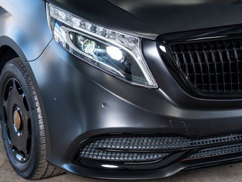 Used 2021 Mercedes-Benz Metris Passenger image 17