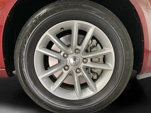 Used 2019 Dodge Grand Caravan SXT FWD image 28