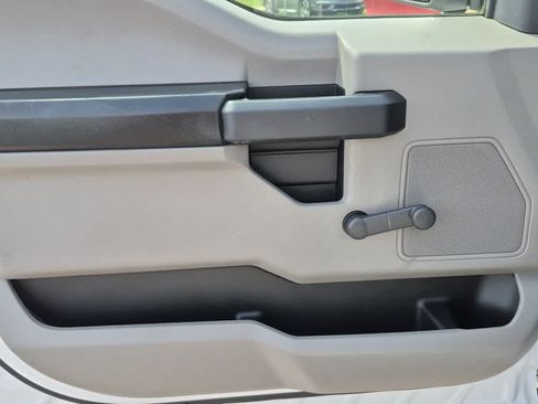 Used 2019 Ford F150 XL RWD image 9
