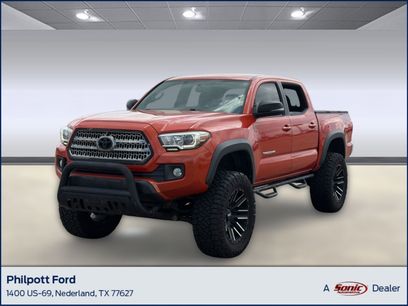Used 2017 Toyota Tacoma TRD Off-Road w/ Tow Package (A/T)