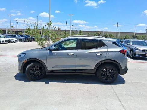 Used 2025 Buick Encore GX Sport Touring w/ Comfort Package FWD image 9