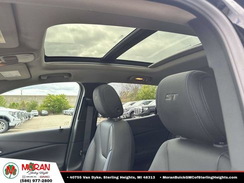 Certified 2025 Buick Encore GX Sport Touring w/ Experience Buick Package AWD/4WD image 21