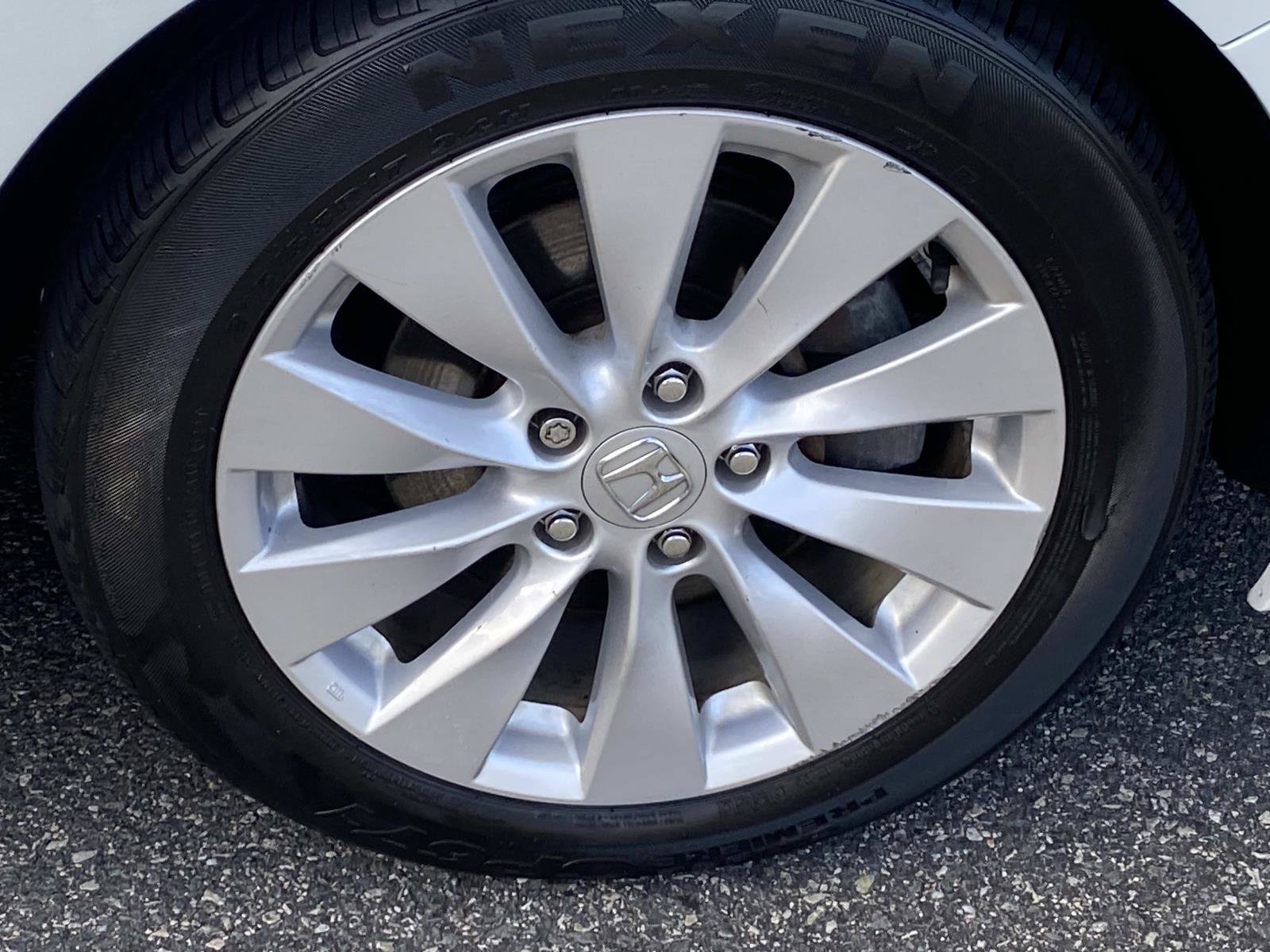 Used 2015 Honda Accord EX-L image 25