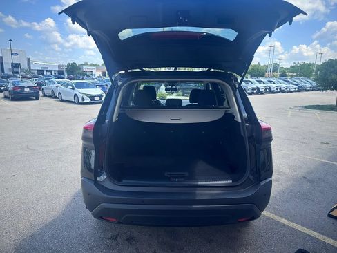 Used 2021 Nissan Rogue S FWD image 7