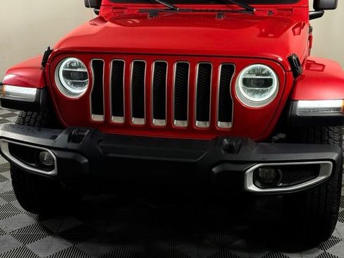 Used 2022 Jeep Wrangler Unlimited Sahara w/ LED Lighting Group AWD/4WD image 12