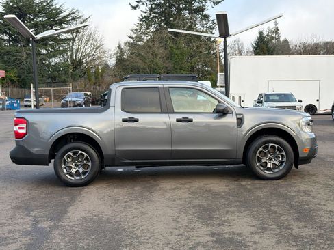 Used 2024 Ford Maverick XLT w/ Equipment Group 300A Standard image 2