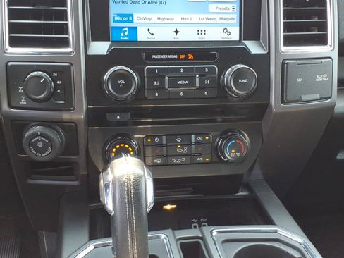 Used 2016 Ford F150 XLT w/ Equipment Group 302A Luxury AWD/4WD image 20