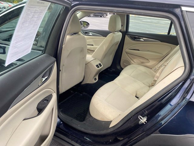 Used 2019 Buick Regal Preferred w/ Driver Confidence Package I AWD/4WD image 4